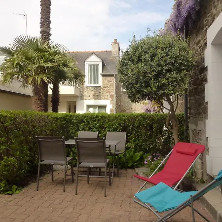 Clos de la Fontaine Dinard Extérieur photo