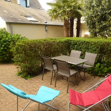 Clos de la Fontaine Dinard Extérieur photo