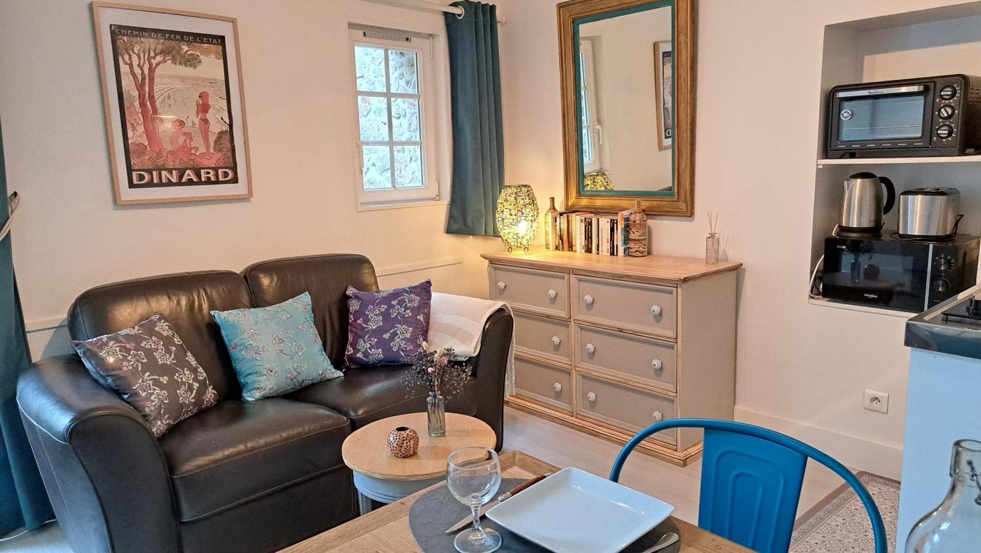 Clos De La Fontaine Apartment *