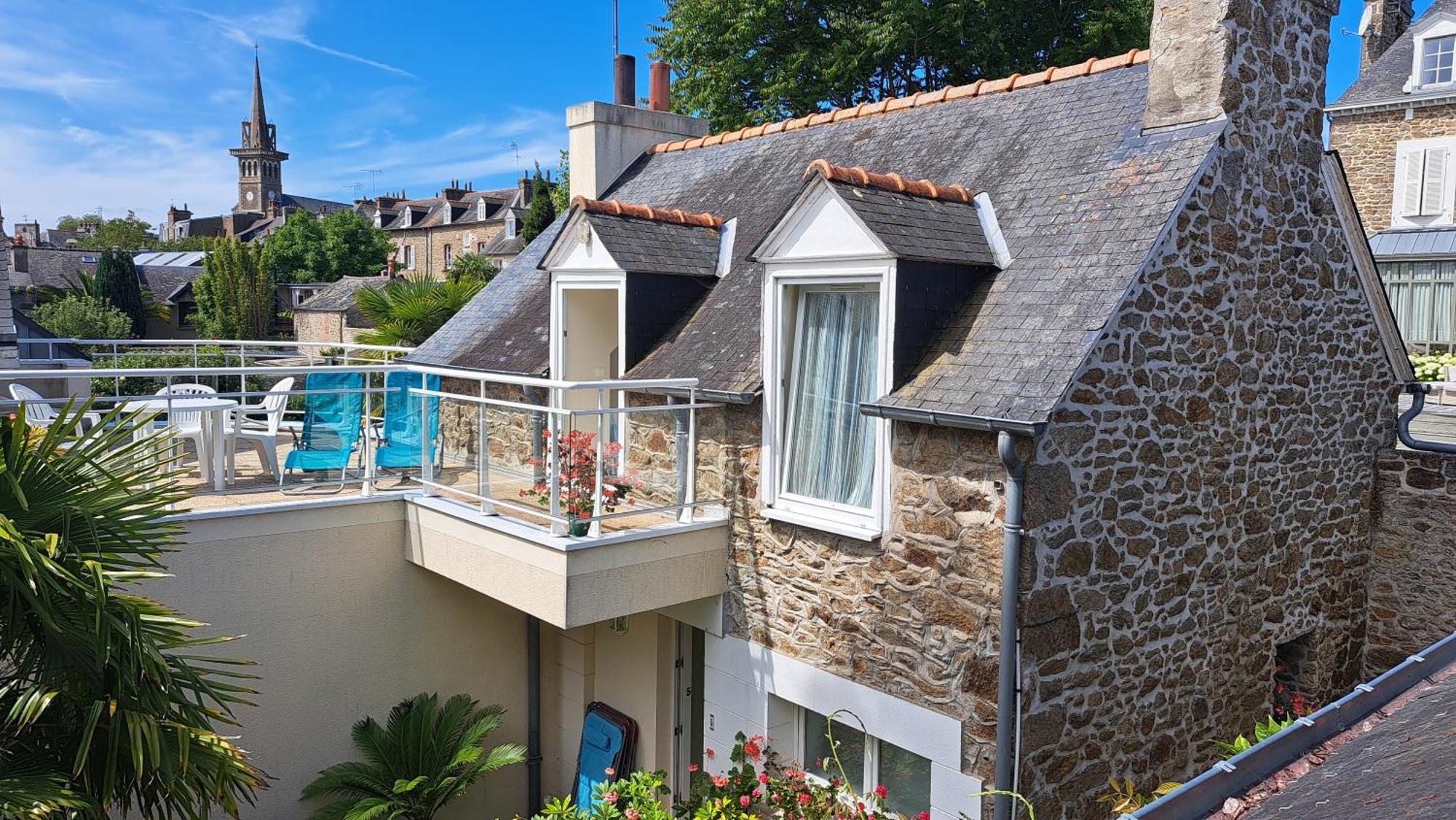 Clos De La Fontaine Apartment